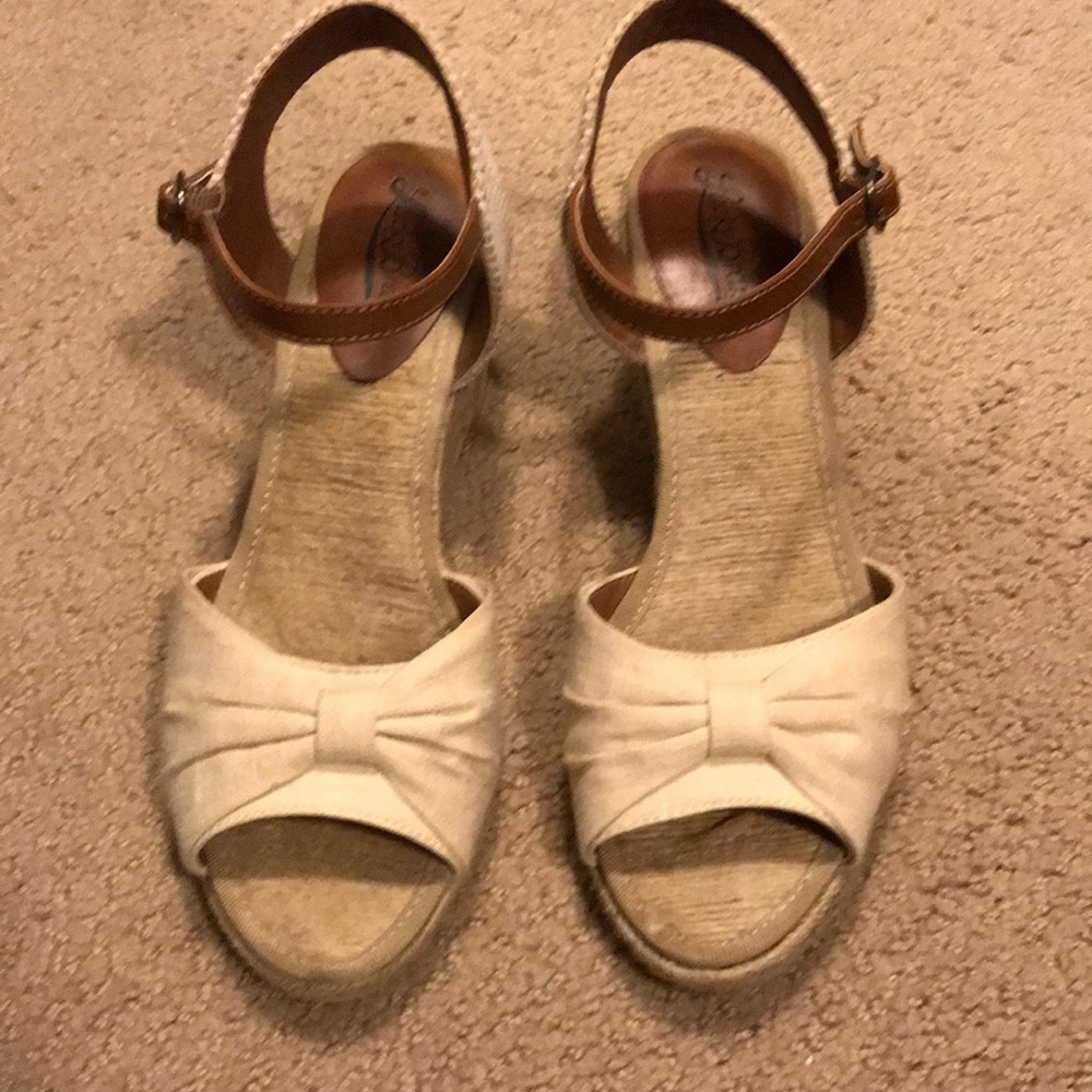 Lucky 🍀 Brand Wedges